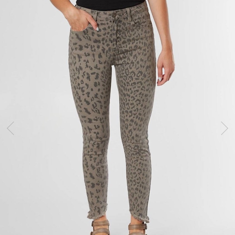 leopard jeans from buckle
